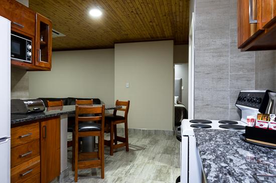 Gariep, A Forever Resort: 4-Sleeper Chalet. 2 bedrooms (1 double bed & 2 single beds)